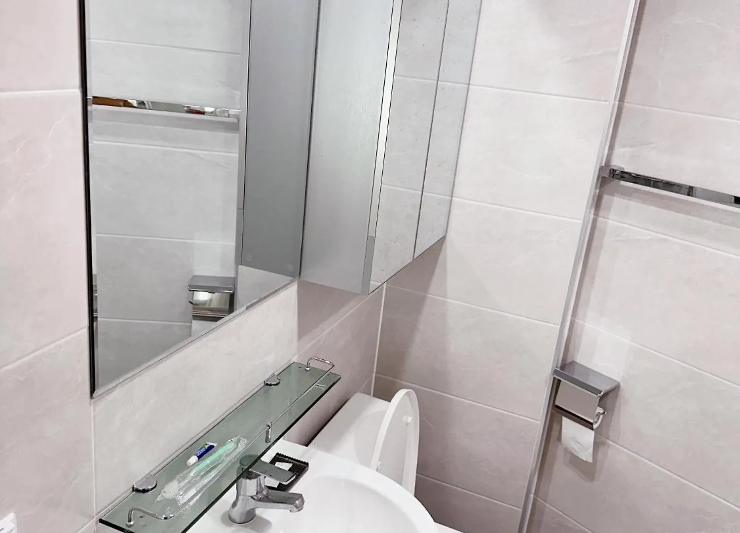 Shym Stay Hbc Itaewon Namsan Seoul Train Station Apartment